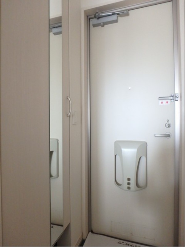 玄関　図面と現状に相違がある場合には現状を優先