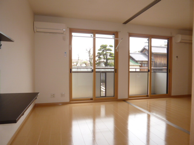 その他設備　室内物干し