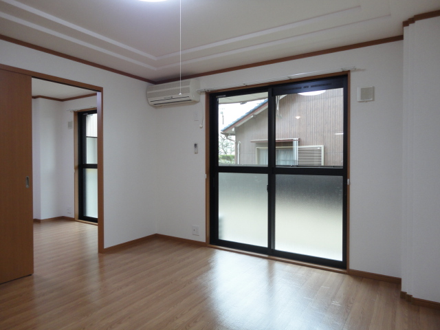 居室・リビング　リビング