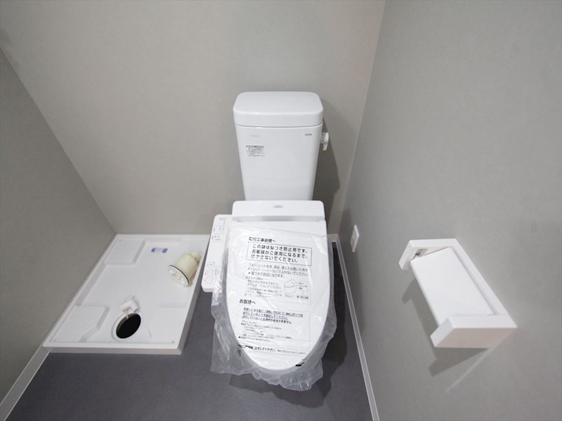 トイレ　温水洗浄暖房便座付トイレ