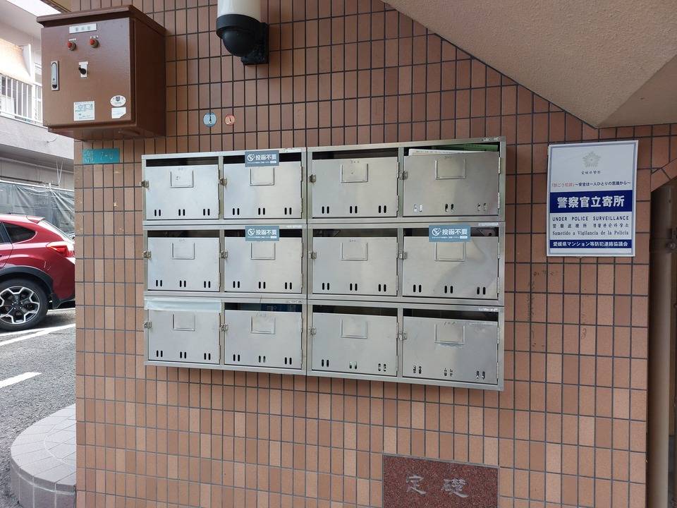 エントランス　メールBOX