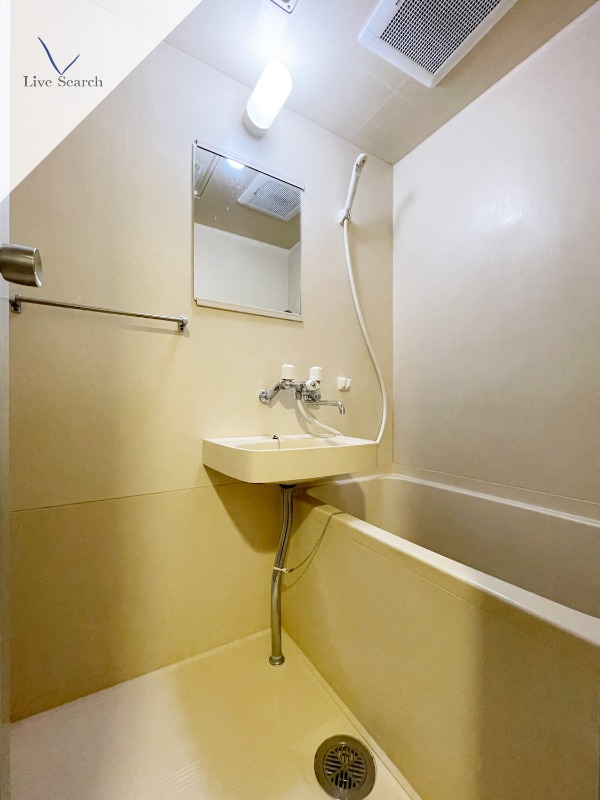 バス・シャワールーム　同型イメージ