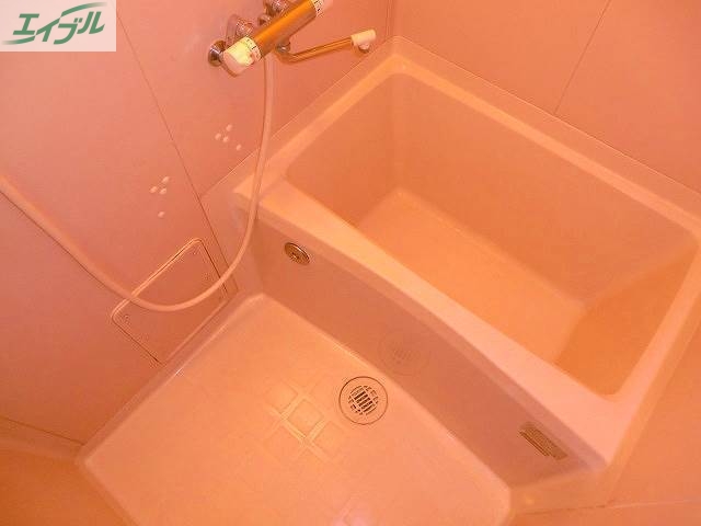 バス・シャワールーム　バスルーム