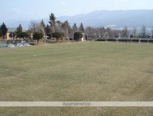 その他　スポーツ公園（その他）まで870m