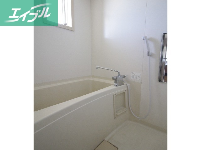 バス・シャワールーム　バスルーム