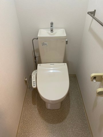 トイレ　シンプルで使いやすいトイレです