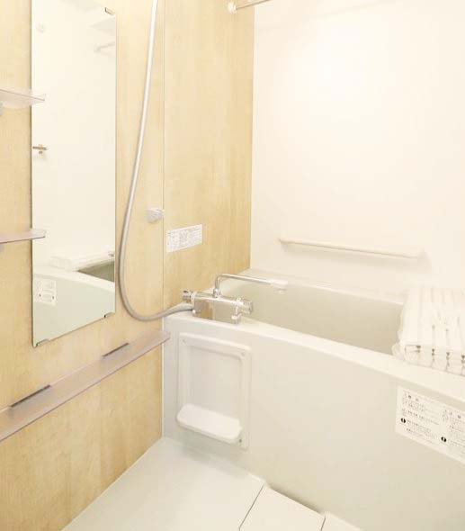 バス・シャワールーム　★ゆったりとできる広さの浴槽★