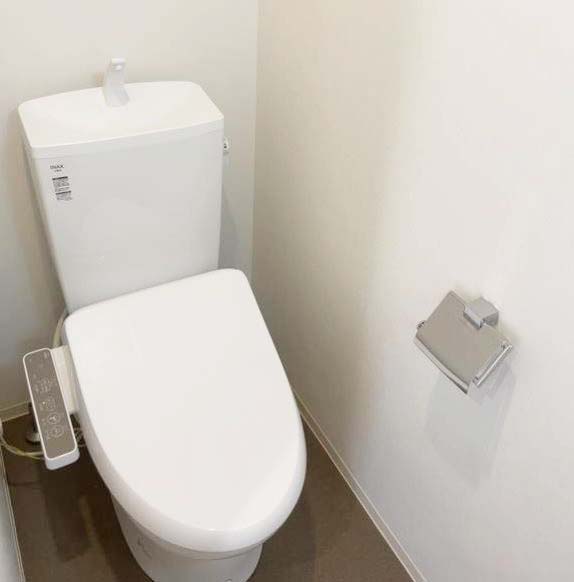 トイレ　★温水洗浄便座★
