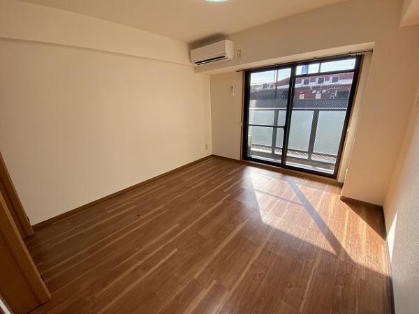 居室・リビング　広々とした洋室！