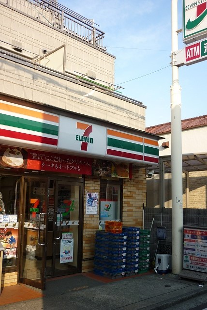 コンビニ　セブンイレブン「横浜六角橋２丁目」（コンビニ）まで335m