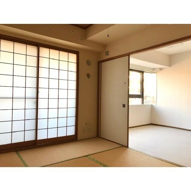 その他部屋・スペース　落ち着いて過ごせるお部屋なので、寝室にいかがでしょうか