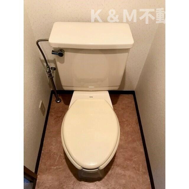 トイレ　ゆったりとした空間のトイレです