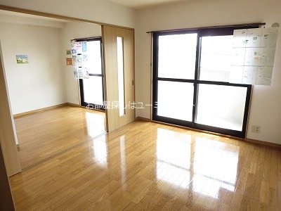 居室・リビング　同間取り写真です。