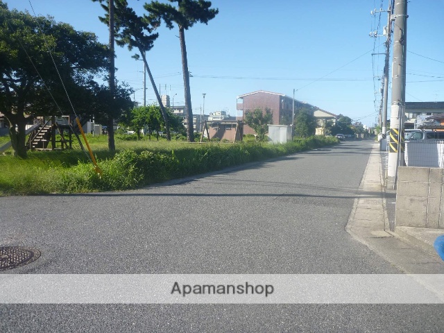 その他　前面道路（その他）まで0m