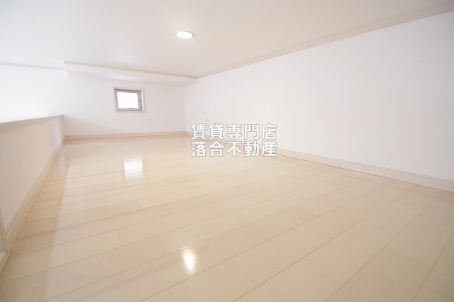 トイレ　温水洗浄便座付き