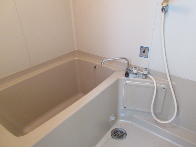 バス・シャワールーム　同物件別号室の写真です。