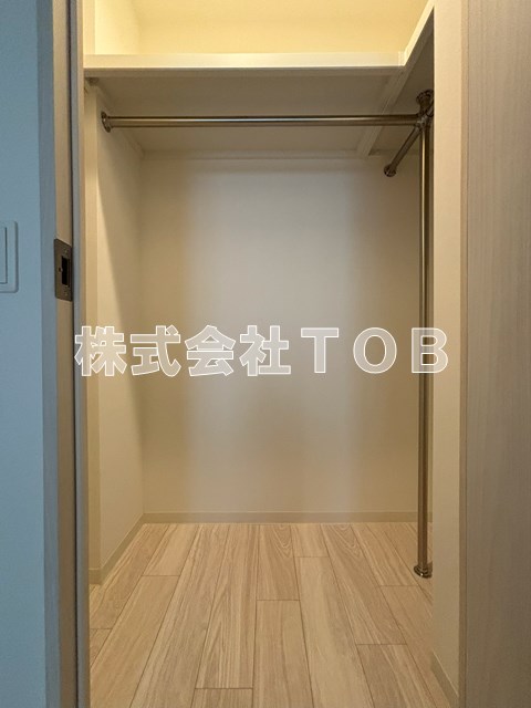 収納　洋室6帖　ウォークインクローゼット