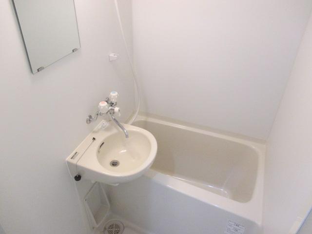 バス・シャワールーム　浴室