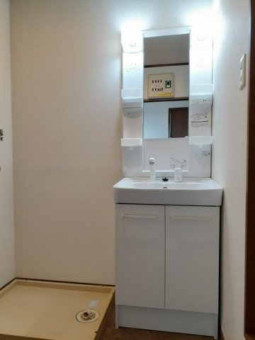 洗面設備　脱衣スペースもあります