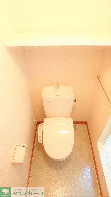 トイレ　同タイプの写真です。仕様が異なる事があります。