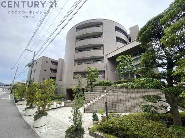 建物外観　オートロック付きで安心です♪