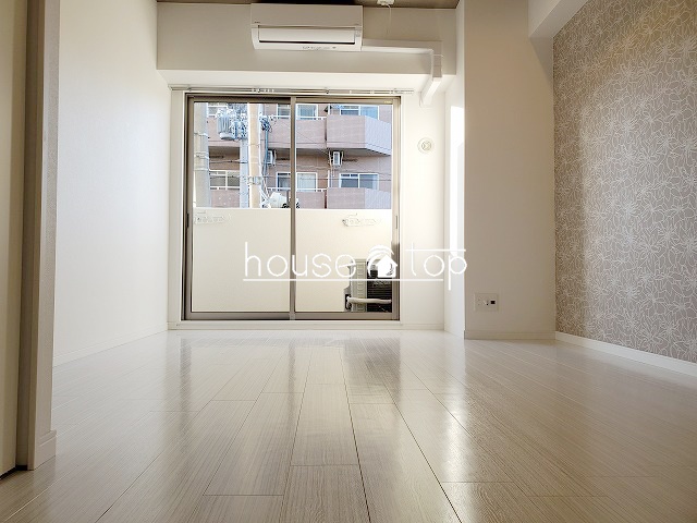 居室・リビング　日当たりの良いお部屋