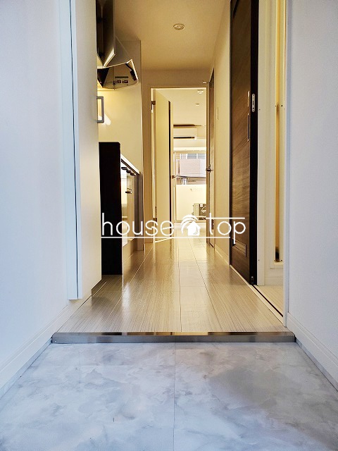 玄関　シューズボックス完備