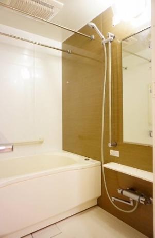 バス・シャワールーム　☆ゆったりくつろげるお風呂☆