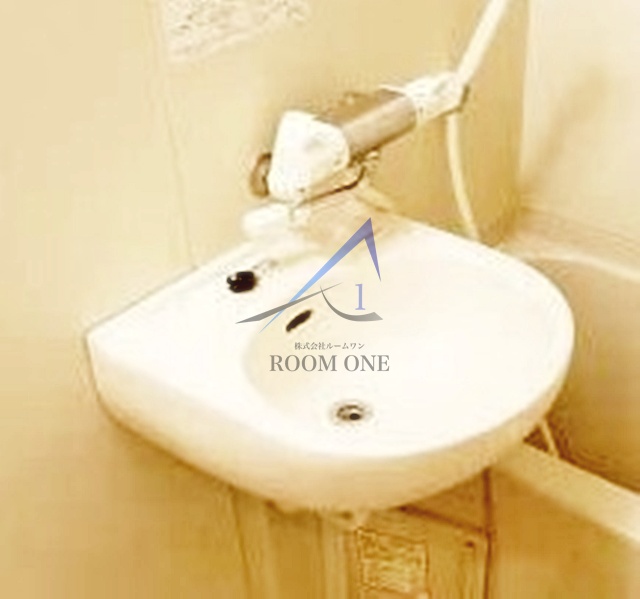 洗面設備　洗面台です。