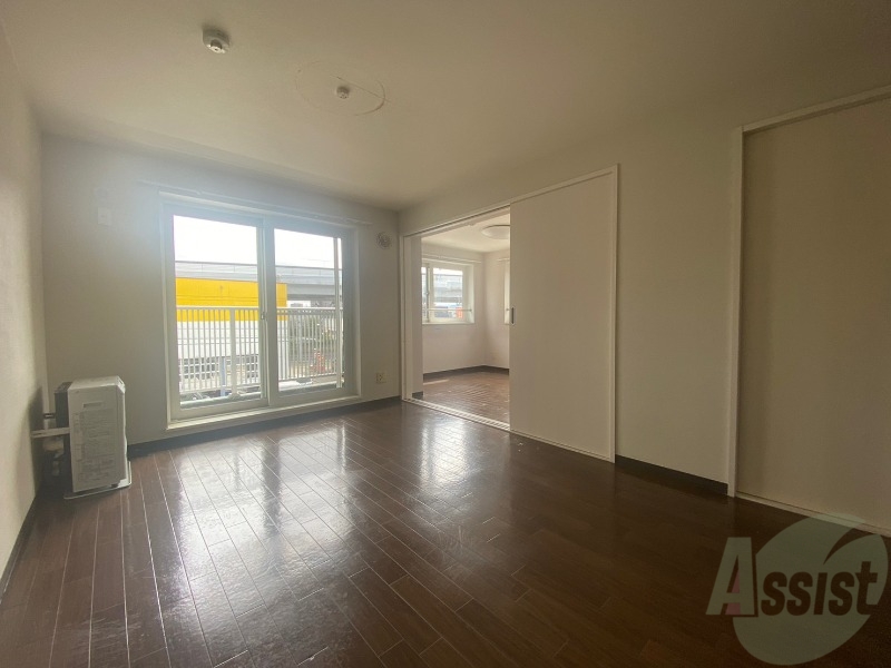 居室・リビング　広くてキレイなＬＤＫが広がっていて、充実した生活が送れそう。