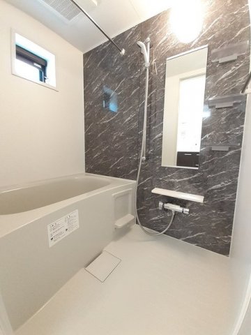 バス・シャワールーム　お風呂で日々の疲れを落としましょう