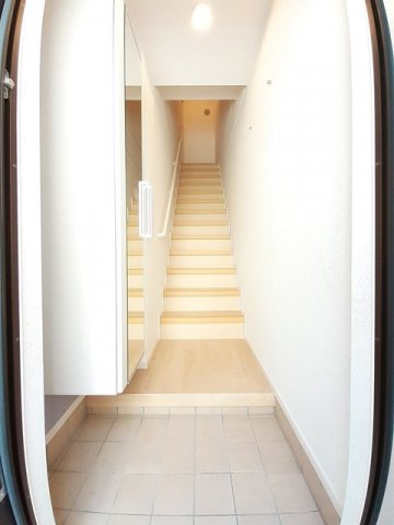 玄関　シンプルで使いやすい玄関です