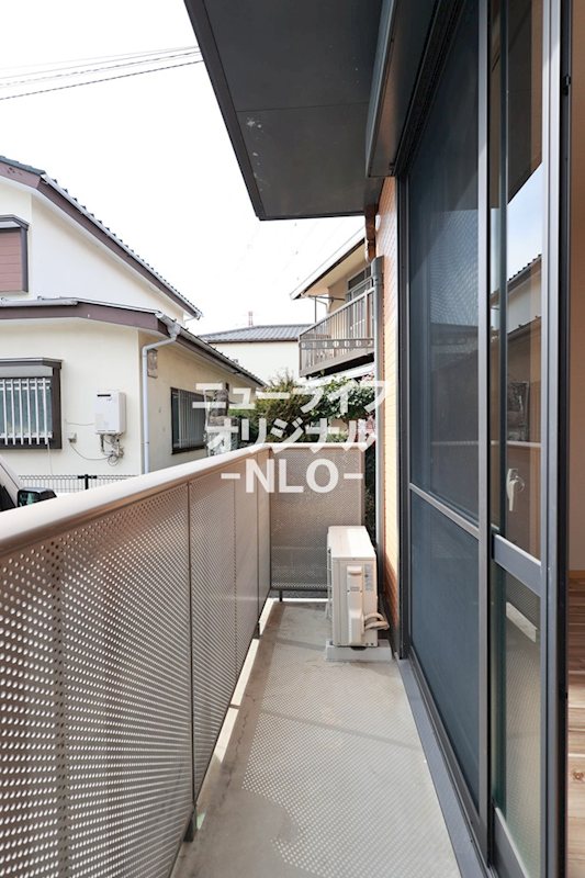 バルコニー　物干し竿を3本程度設置できます！