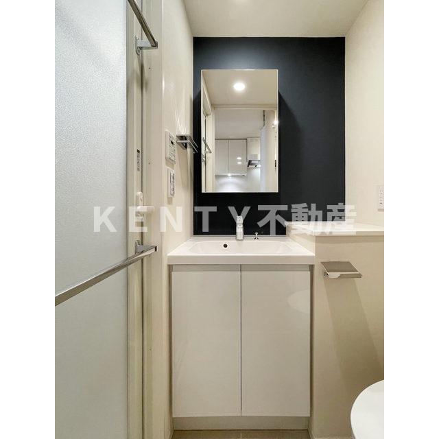 洗面設備　コンパクトで使いやすい洗面所