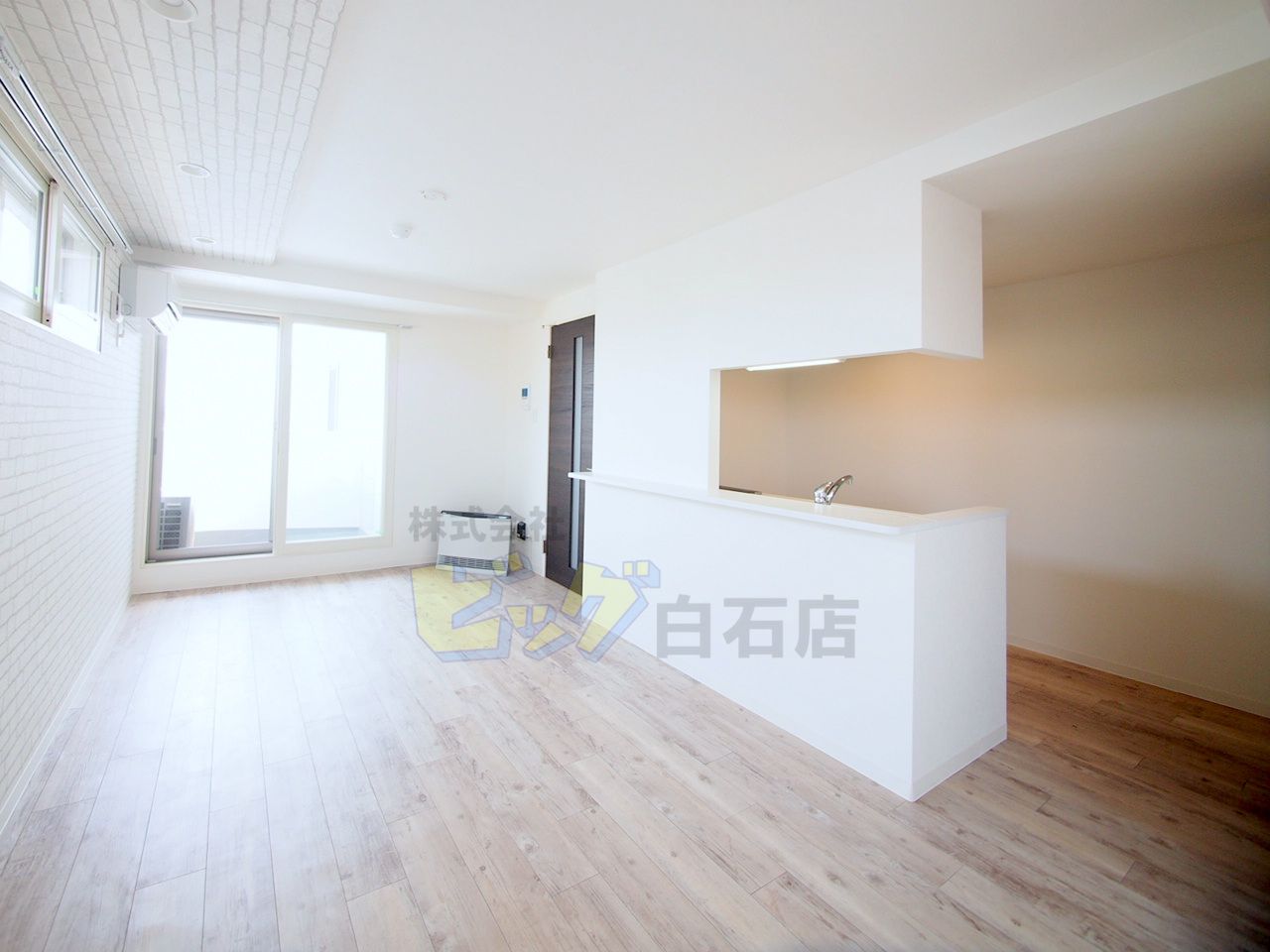 居室・リビング　広々リビングです♪