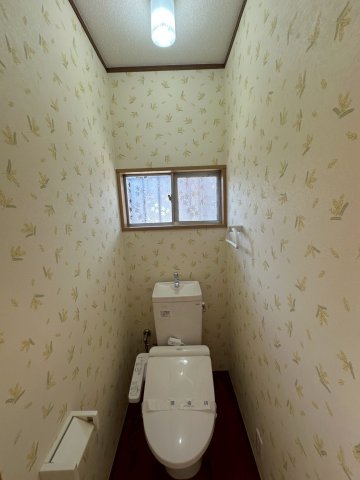 トイレ　清潔感のあるトイレです