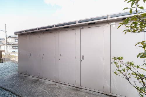 建物外観　ストッカー
