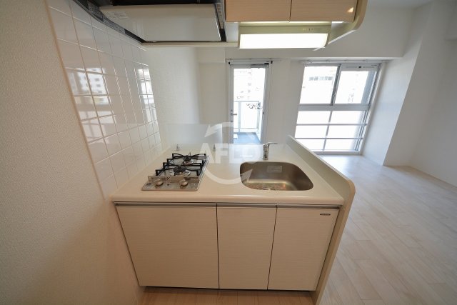 キッチン　プレサンス上町台リベルテ　2口ガスシステムキッチン