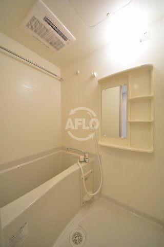 バス・シャワールーム　プレサンス上町台リベルテ　浴室