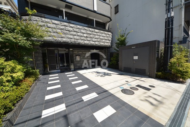 エントランス　プレサンス上町台リベルテ　エントランス