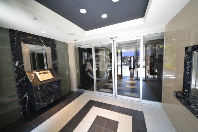 ロビー　プレサンス上町台リベルテ　ロビー