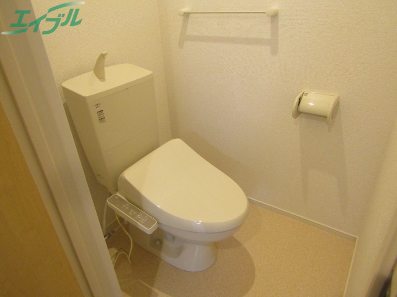 トイレ　反転タイプ参考写真