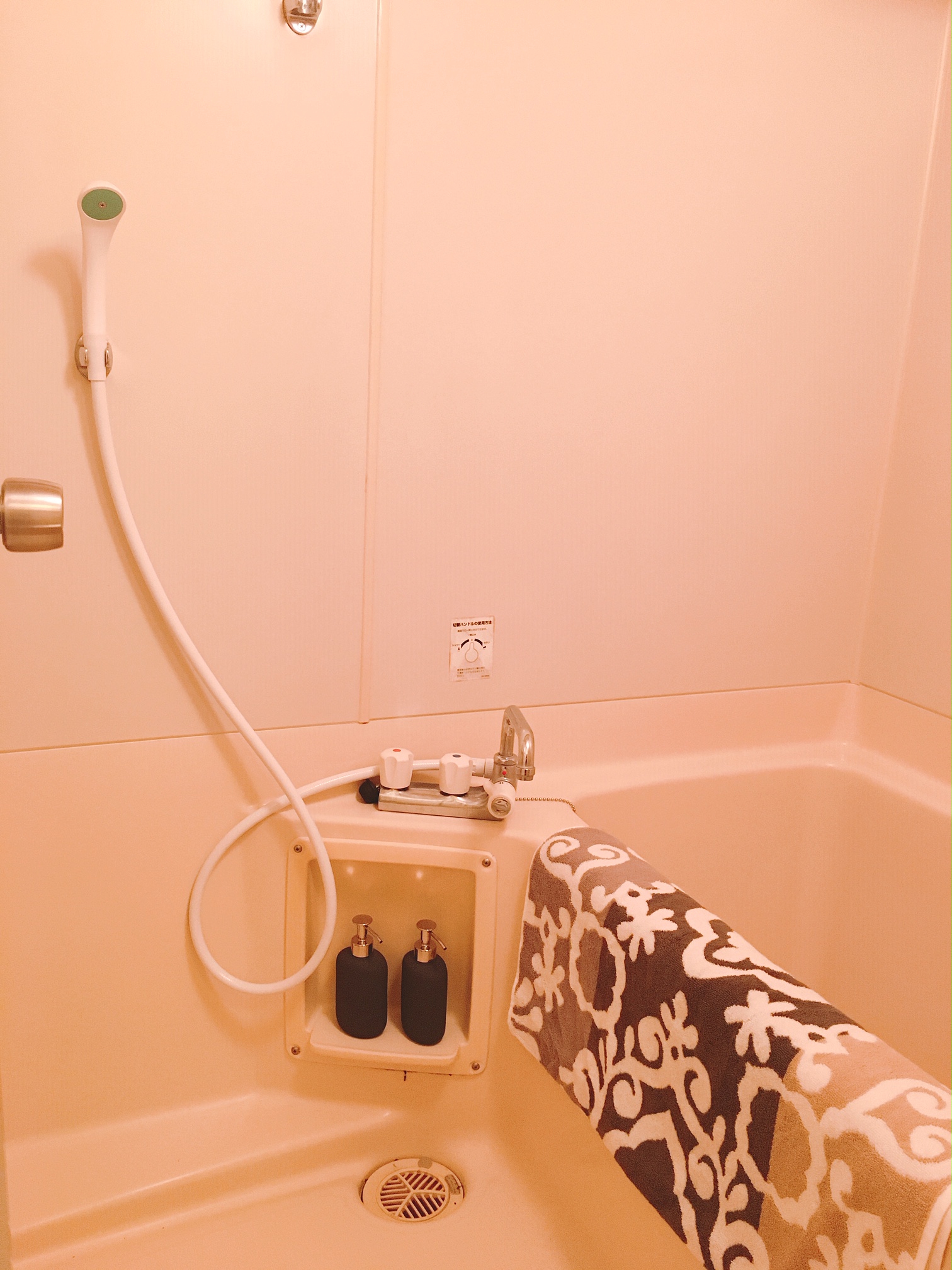 バス・シャワールーム　当社へ連絡の場合仲介手数料無料！！連絡は0935118822