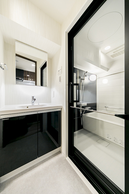 洗面設備　※写真は同タイプ住戸です。