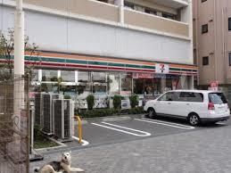 コンビニ　セブン-イレブン北区滝野川３丁目店（コンビニ）まで548m