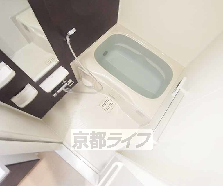 バス・シャワールーム　きれいなお風呂です。