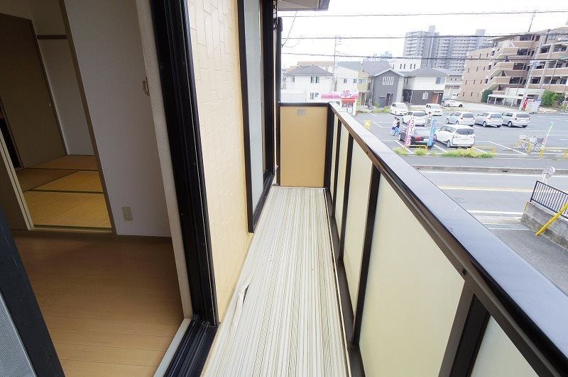 バルコニー　同仕様部屋