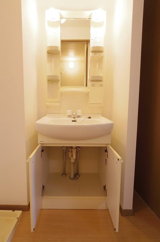洗面設備　同仕様部屋
