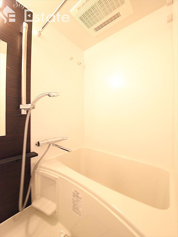 バス・シャワールーム　バスルーム