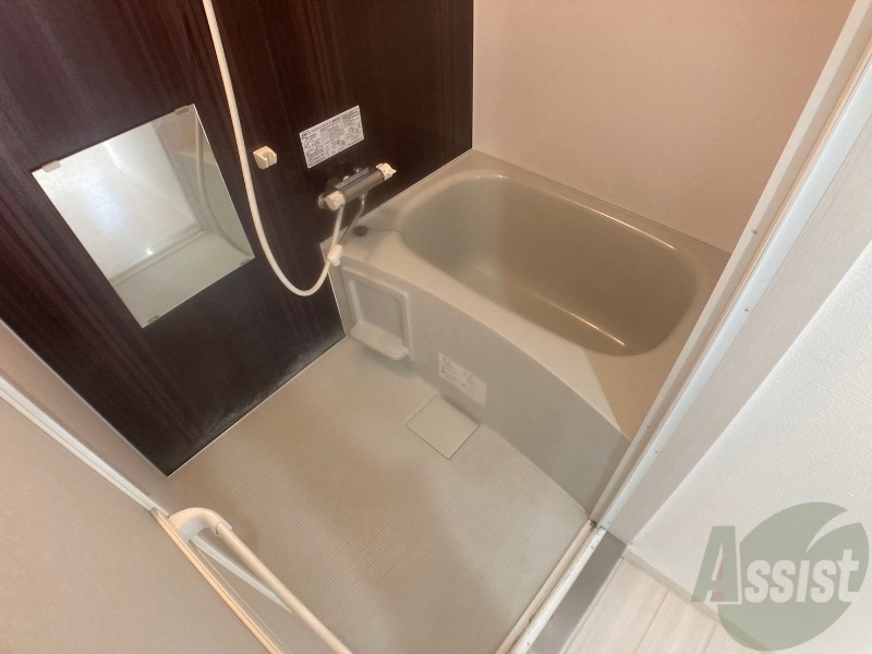 バス・シャワールーム　お風呂です。ゆっくりお風呂につかるのも体に良いですね～